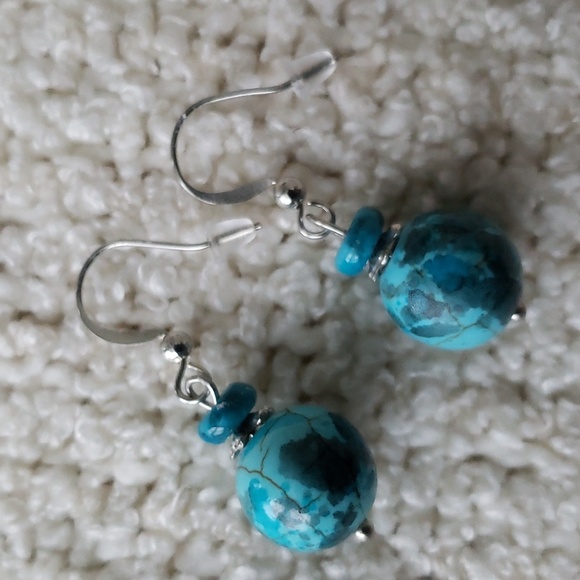 Vintage Style Turquoise Earrings. - Picture 5 of 7